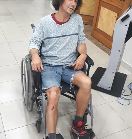 HOMEM QUASE PERDE A PERNA NUM PIER EM PRAIA DA ZONA OESTE!!!(FOTOS)