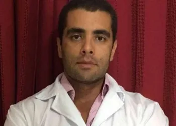 Além do bumbum, médico prometia aumentar pênis: “Tamanho é documento”