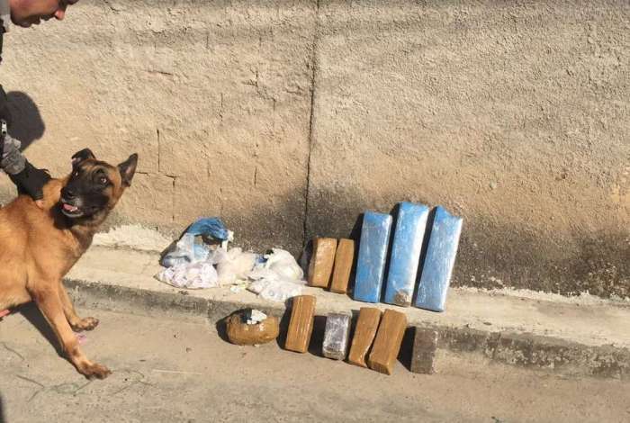 Polícia Militar realiza operação em Santa Cruz após intenso dia de tiroteio