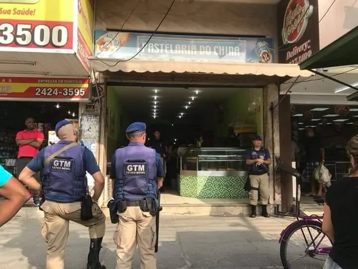 ECA!! PASTELARIA É INTERDITADA EM BAIRRO NA ZONA OESTE!!