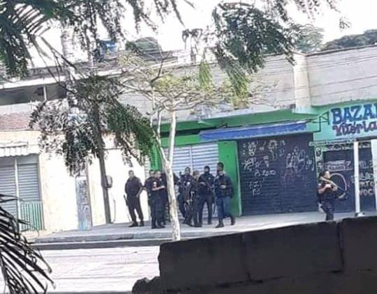 QUATRO POLICIAIS PRESOS EM SANTA CRUZ POR TRABALHAREM JUNTO COM A MILÍCIA (FOTO)