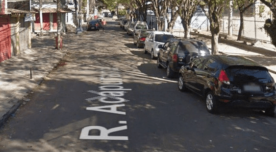 Cinco Pessoas São Baleadas Dentro de Carro em Bairro na Zona Oeste