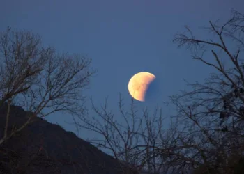 Maior eclipse do século poderá ser visto no Brasil!! Veja os horários!!