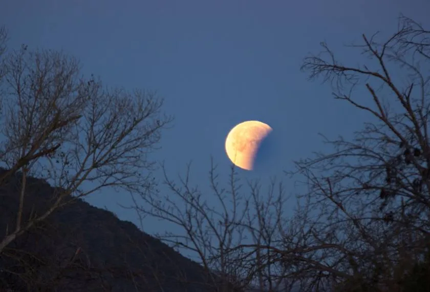 Maior eclipse do século poderá ser visto no Brasil!! Veja os horários!!