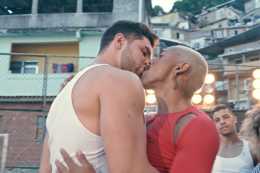 Galã do clipe de Nego do Borel afirma que nunca beijou homem antes