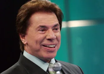 Silvio Santos passa mal e recebe má notícia sobre programa no SBT