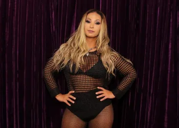 Valeska Popozuda é detonada por ex-funcionária