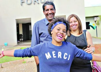 Adolescente é adotada a duas semanas de completar 18 anos!!!