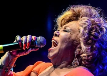 Cantora Alcione é internada em São Paulo!!!