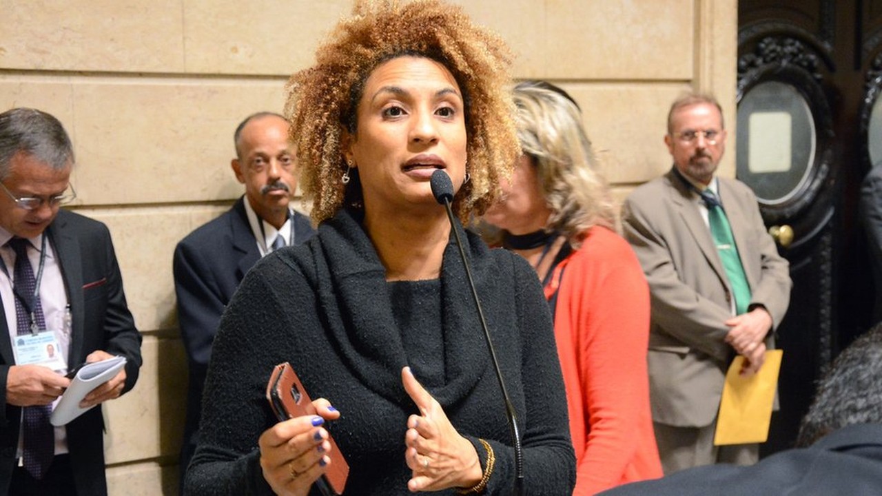 Pezão sanciona a criação do Dia Marielle Franco contra o genocídio da mulher negra