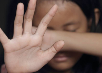 Crianças teimosas podem ser mais bem-sucedidas no futuro, diz estudo