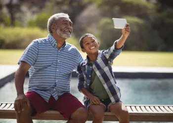 Avós melhoram a família e a humanidade