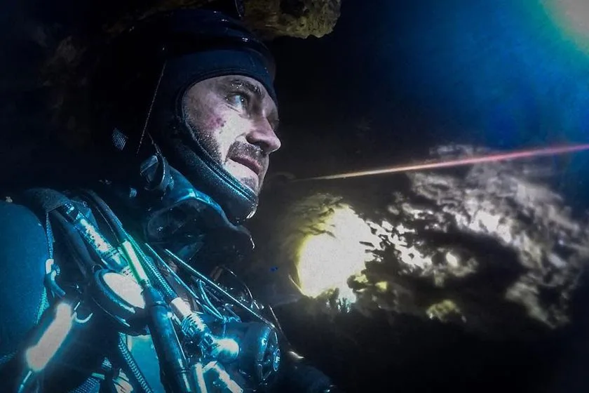 Mergulhador que esteve em resgate na Tailândia divulga fotos