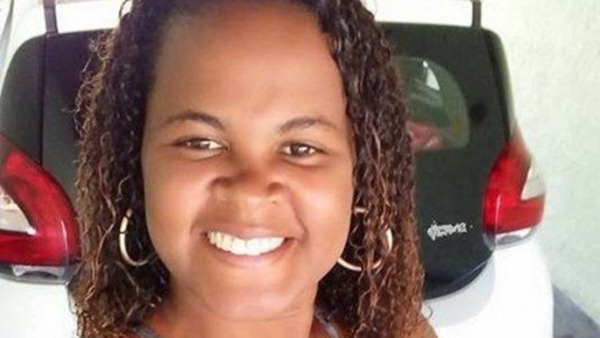 Família e amigos de professora desaparecida fazem campanha em redes sociais
