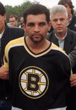 Preso há 20 anos, Maníaco do Parque recebeu mil cartas de amor em um mês