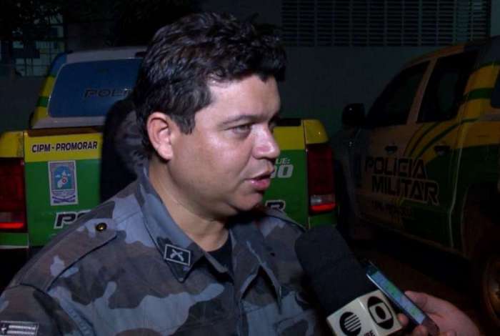 Absurdo! Jogador sai de campo, saca arma e atira em torcedor na arquibancada