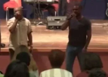 Jogador revela que sua mãe foi morta em ritual de sacrifício para ajudar na evolução de sua carreira