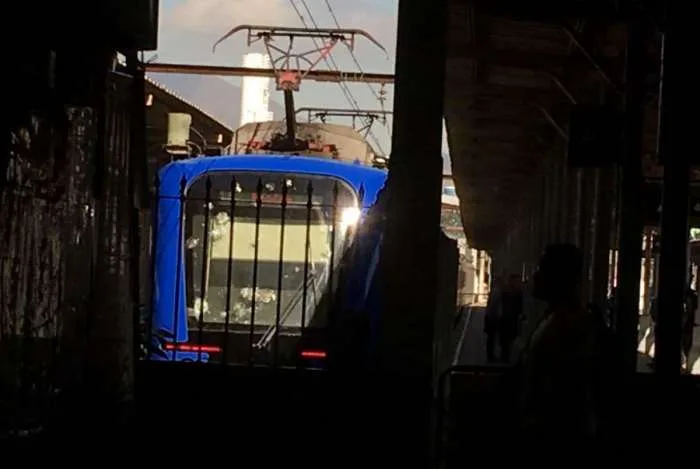 BANDIDO É MORTO EM ESTAÇÃO DE TREM NO RJ!!