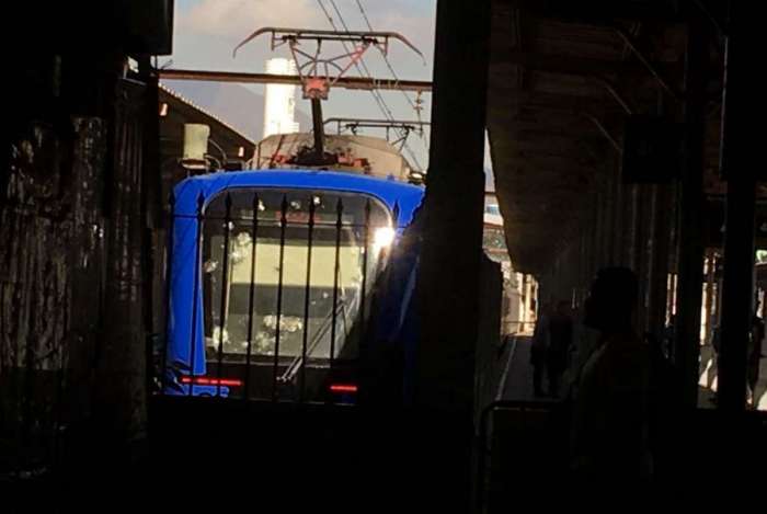 BANDIDO É MORTO EM ESTAÇÃO DE TREM NO RJ!!
