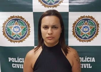 MULHERES SÃO PRESAS EM COMUNIDADE NA ZONA OESTE!!!