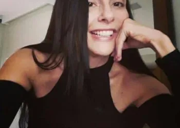 MULHER É ASSASSINADA NA FRENTE DO FILHO EM UM BAIRRO DA ZONA OESTE DO RJ!!