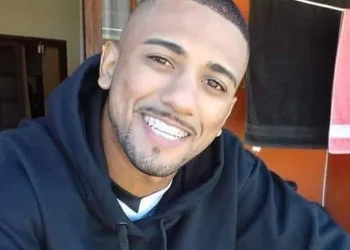 JOVEM MORRE EM BOATE NA COSTA VERDE!!