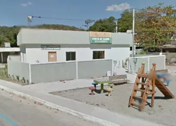 Bandidos em fuga atropelam cinco pessoas no RJ!!