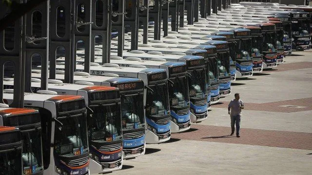 Trinta ônibus novos, equivalentes a 0,44% da frota do Rio, começam a rodar nesta sexta