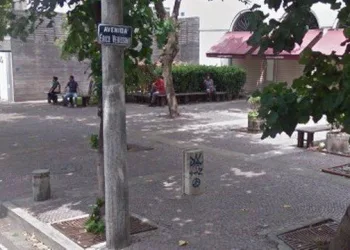 Bandidos assaltam clientes de pizzaria em Bairro na Zona Oeste: ‘levaram tudo de todos’