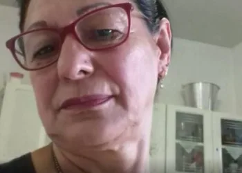 Mulher cai e tem morte cerebral ao fugir da casa do amante pela janela