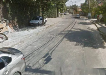 Homem morre e outro fica ferido durante tiroteio em lava jato em Bairro na Zona Oeste!!