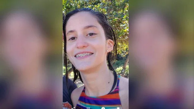 Desesperada, mãe busca pistas de adolescente que fugiu de casa em Bairro na Zona Oeste!!