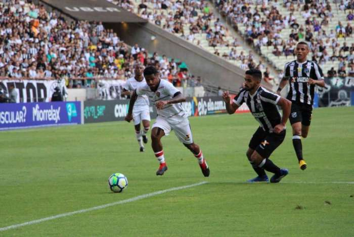 Ceará supera o Vitória e afunda ainda mais o Vasco na zona de rebaixamento