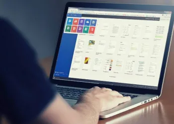 Como usar o histórico da área de transferência no Office