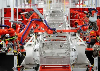 Elon Musk diz que fábrica da Tesla sofreu sabotagem de funcionário