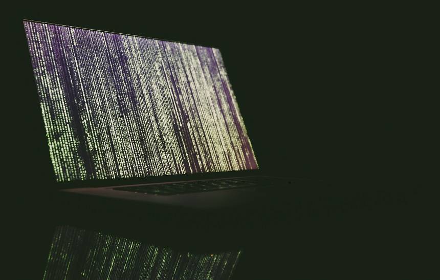 Vírus espião Pegasus é detectado em smartphones em 45 países