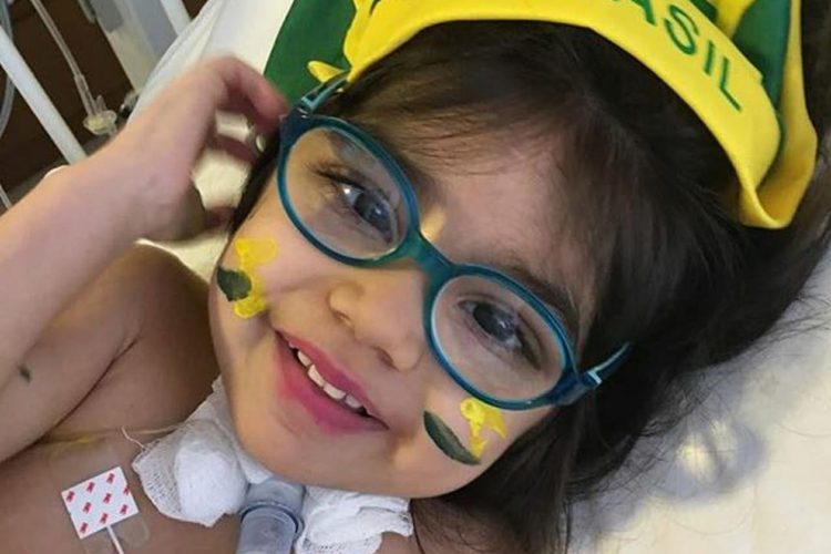 Sem diagnóstico, família de menina de 4 anos busca tratamento em SP