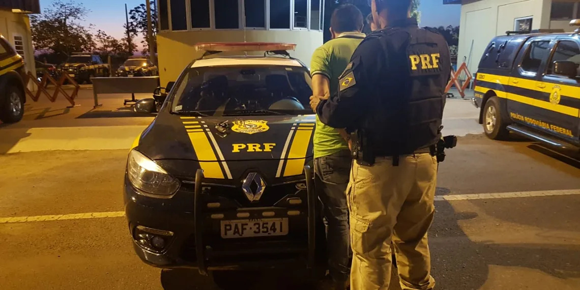 Homem é preso por dirigir alcoolizado e com arma de fogo