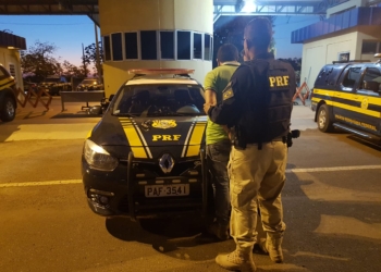 Homem é preso por dirigir alcoolizado e com arma de fogo