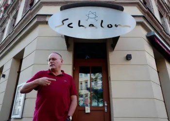 Restaurante judeu foi atacado na Alemanha durante confrontos