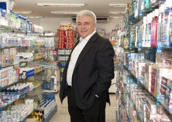 Dono da rede de farmácias Pague Menos é preso em Fortaleza