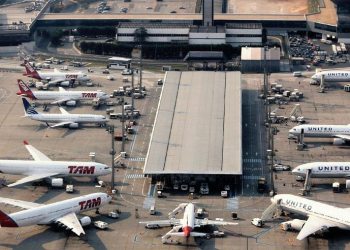 Passageiro morre após passar mal em avião de Montes Claros para São Paulo