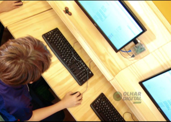 Como as gigantes de tecnologia lidam com os dados de crianças