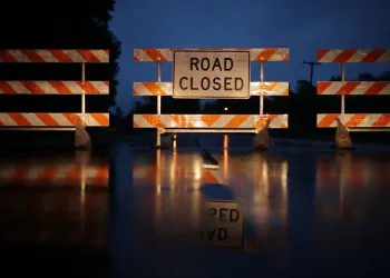 EUA se preocupa com cheia de rios enquanto Florence já deixa 11 mortos