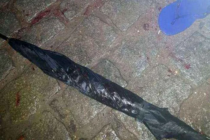 No Rio, garçom é morto por policiais que teriam confundido guarda-chuva com arma