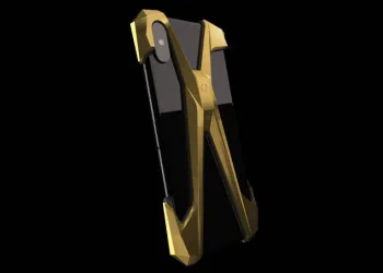 Capinha de titânio para iPhone XS custa o dobro do preço do celular