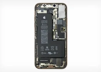Desmanche do iPhone XS revela nova bateria em formato de 'L'