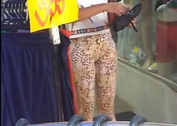 ABSURDO!! MULHER É LINCHADA NO RJ POR ENGANO!!!