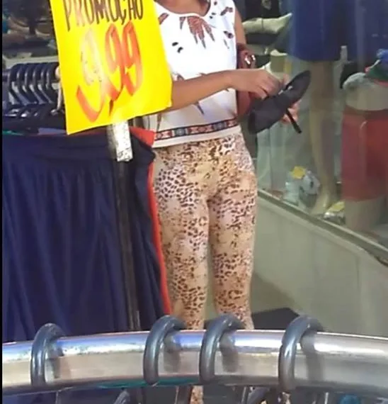 ABSURDO!! MULHER É LINCHADA NO RJ POR ENGANO!!!