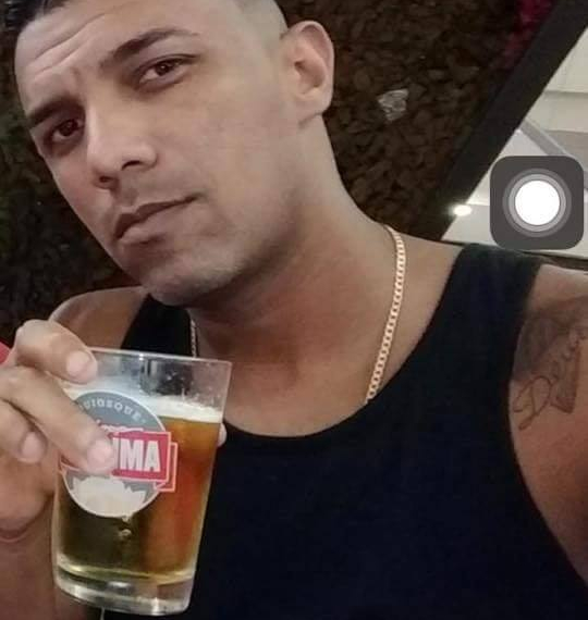 POLICIAL É BALEADO EM CONFRONTO NO RJ!!